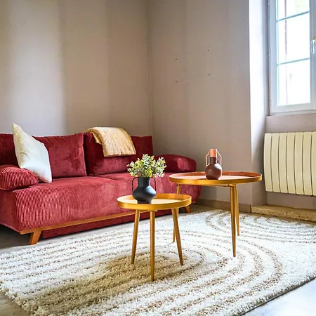 Idéal Pour Couple, Famille&pros - Jusqu'à 6 Pers - Classé 2 étoiles - Baignoire Balnéo - Espace De Travail Dédié - A 10min De La Gare Sncf, Du Centre D'angoulême, Et Du Musée De La Bd - Parking Privé Et Gratuit - Wifi Gratuit Casa vacanze
