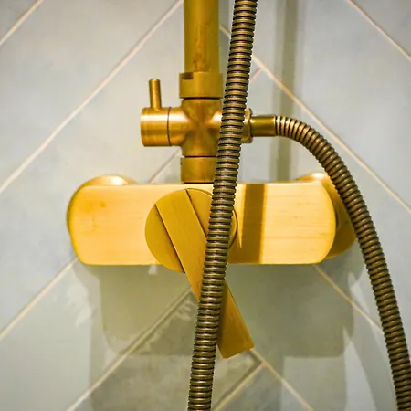 Casa vacanze Idéal Pour Couple, Famille&pros - Jusqu'à 6 Pers - Classé 2 étoiles - Baignoire Balnéo - Espace De Travail Dédié - A 10min De La Gare Sncf, Du Centre D'angoulême, Et Du Musée De La Bd - Parking Privé Et Gratuit - Wifi Gratuit