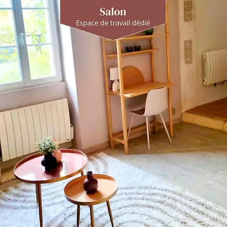 Casa vacanze Idéal Pour Couple, Famille&pros - Jusqu'à 6 Pers - Classé 2 étoiles - Baignoire Balnéo - Espace De Travail Dédié - A 10min De La Gare Sncf, Du Centre D'angoulême, Et Du Musée De La Bd - Parking Privé Et Gratuit - Wifi Gratuit