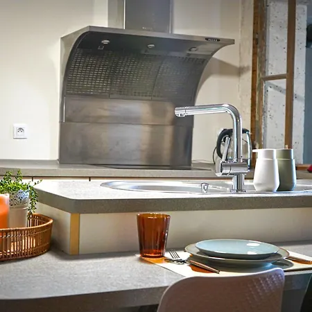 Idéal Pour Couple, Famille&pros - Jusqu'à 6 Pers - Classé 2 étoiles - Baignoire Balnéo - Espace De Travail Dédié - A 10min De La Gare Sncf, Du Centre D'angoulême, Et Du Musée De La Bd - Parking Privé Et Gratuit - Wifi Gratuit Casa vacanze *