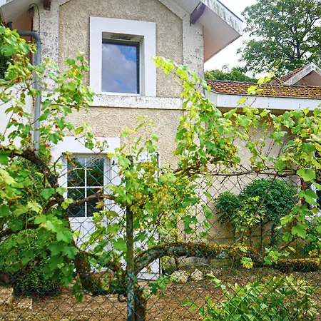 Idéal Pour Couple, Famille&pros - Jusqu'à 6 Pers - Classé 2 étoiles - Baignoire Balnéo - Espace De Travail Dédié - A 10min De La Gare Sncf, Du Centre D'angoulême, Et Du Musée De La Bd - Parking Privé Et Gratuit - Wifi Gratuit Angoulême