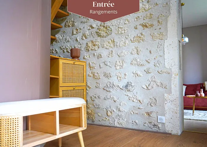 Idéal Pour Couple, Famille&pros - Jusqu'à 6 Pers - Classé 2 étoiles - Baignoire Balnéo - Espace De Travail Dédié - A 10min De La Gare Sncf, Du Centre D'angoulême, Et Du Musée De La Bd - Parking Privé Et Gratuit - Wifi Gratuit Сasa de vacaciones