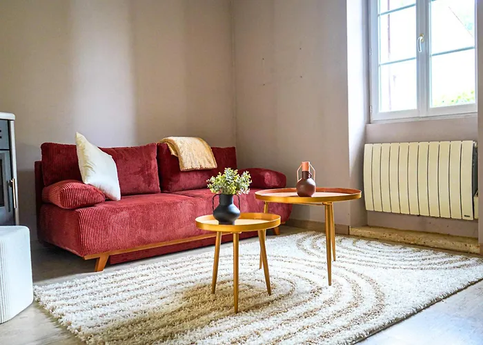 Idéal Pour Couple, Famille&pros - Jusqu'à 6 Pers - Classé 2 étoiles - Baignoire Balnéo - Espace De Travail Dédié - A 10min De La Gare Sncf, Du Centre D'angoulême, Et Du Musée De La Bd - Parking Privé Et Gratuit - Wifi Gratuit Сasa de vacaciones