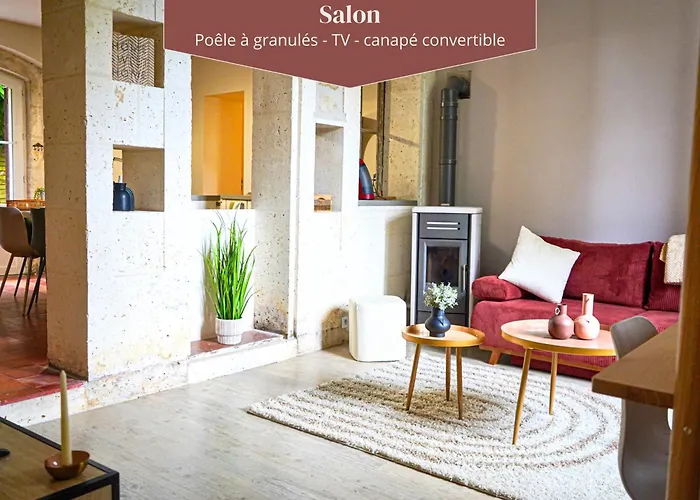 Idéal Pour Couple, Famille&pros - Jusqu'à 6 Pers - Classé 2 étoiles - Baignoire Balnéo - Espace De Travail Dédié - A 10min De La Gare Sncf, Du Centre D'angoulême, Et Du Musée De La Bd - Parking Privé Et Gratuit - Wifi Gratuit Сasa de vacaciones *
