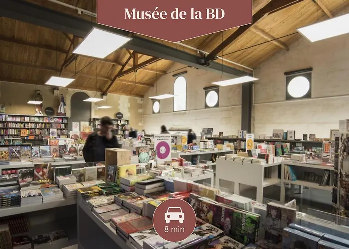 Сasa de vacaciones Idéal Pour Couple, Famille&pros - Jusqu'à 6 Pers - Classé 2 étoiles - Baignoire Balnéo - Espace De Travail Dédié - A 10min De La Gare Sncf, Du Centre D'angoulême, Et Du Musée De La Bd - Parking Privé Et Gratuit - Wifi Gratuit